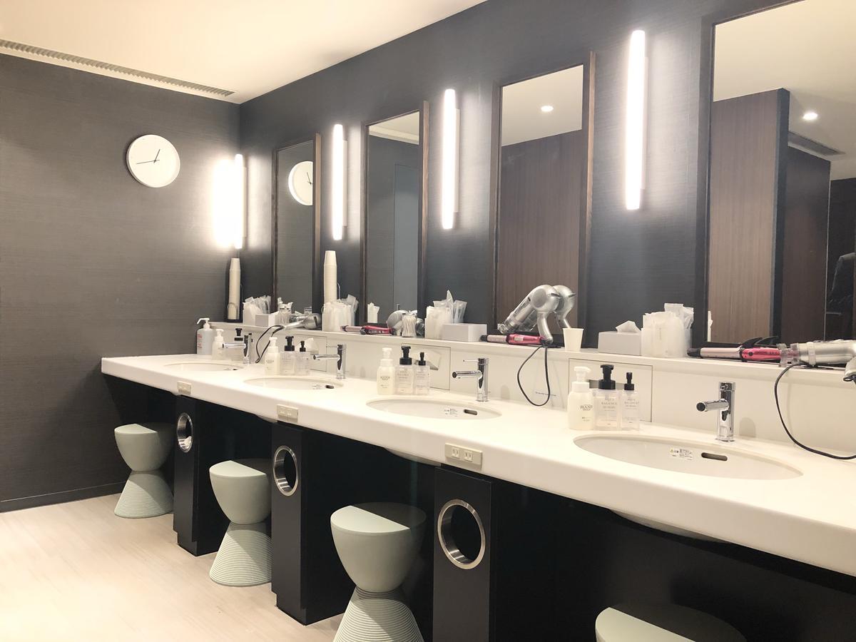 First Cabin Nishiazabu Токио Екстериор снимка
