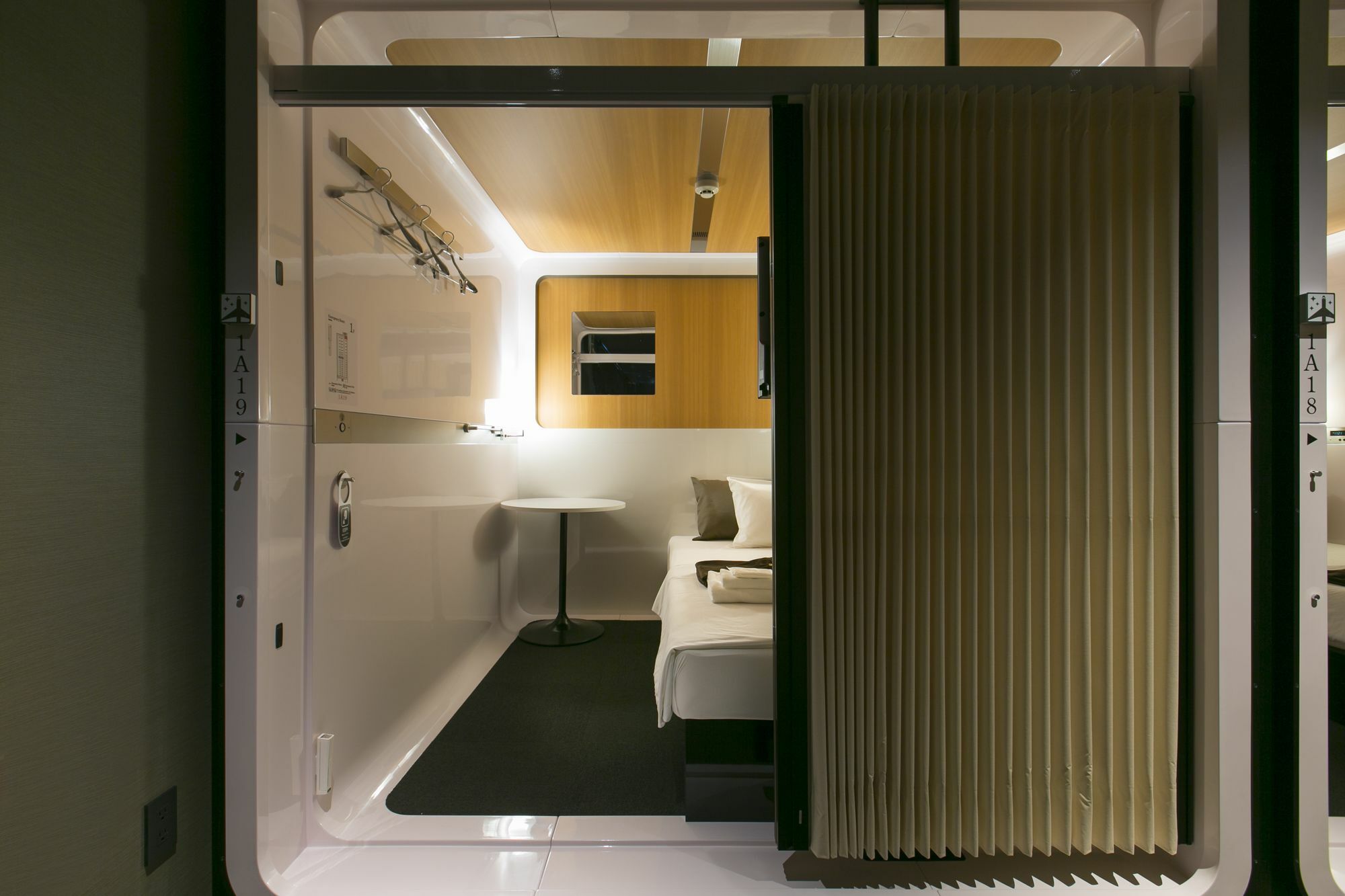 First Cabin Nishiazabu Токио Екстериор снимка