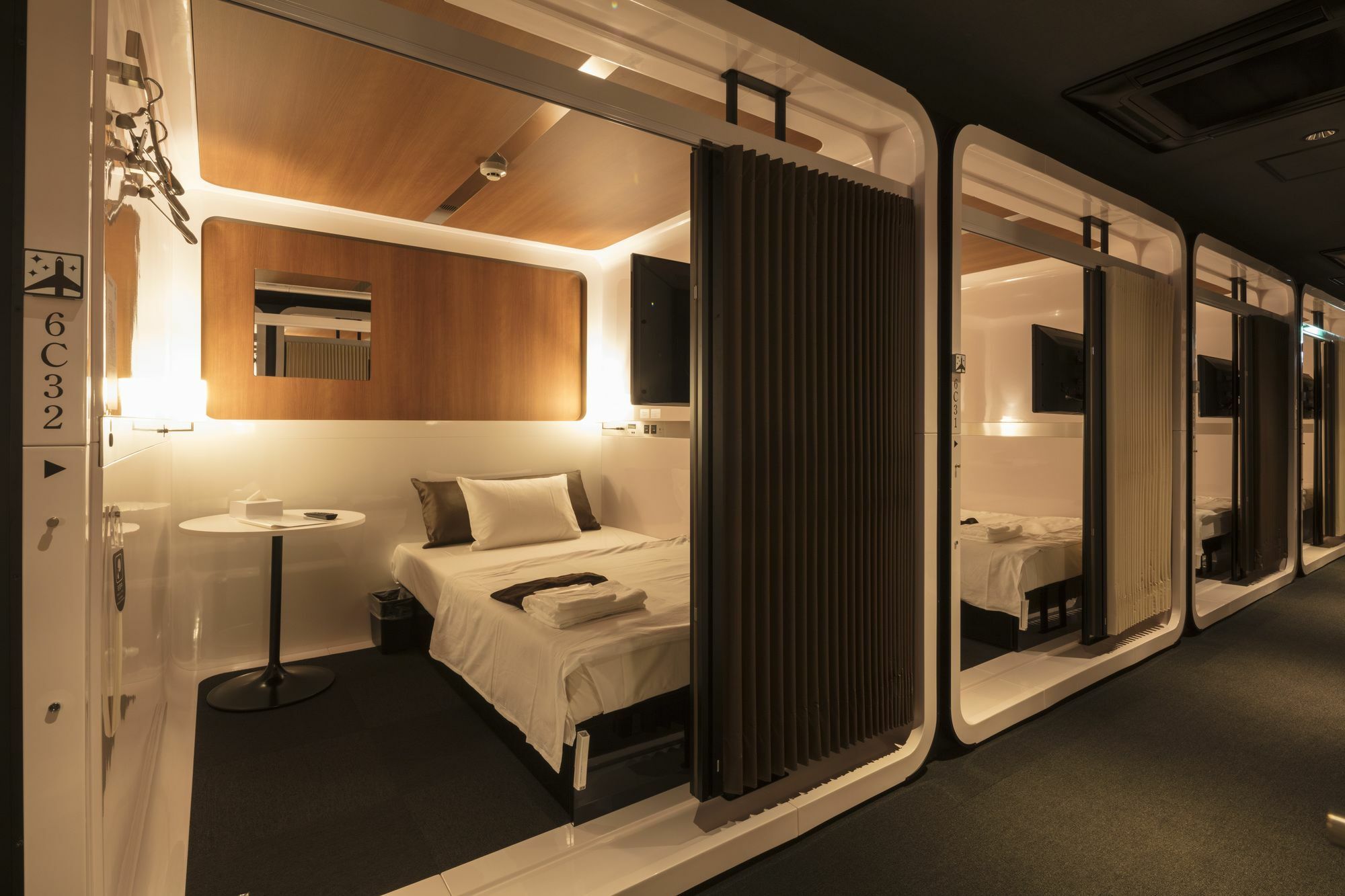 First Cabin Nishiazabu Токио Екстериор снимка